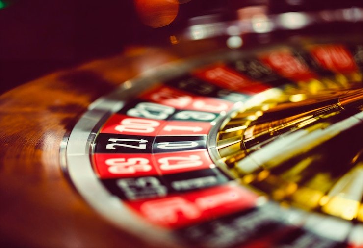 Antarmuka permainan Captain's Bounty di aplikasi mobile lobbytoto dengan tema petualangan laut